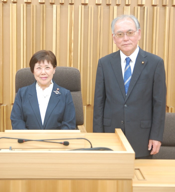 荒川議長と日下田副議長の写真