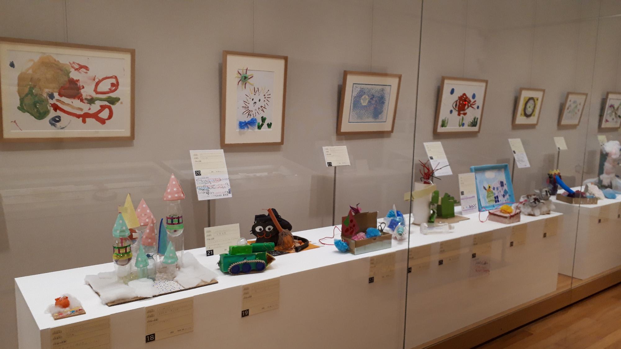 もおか子ども美術館展示風景