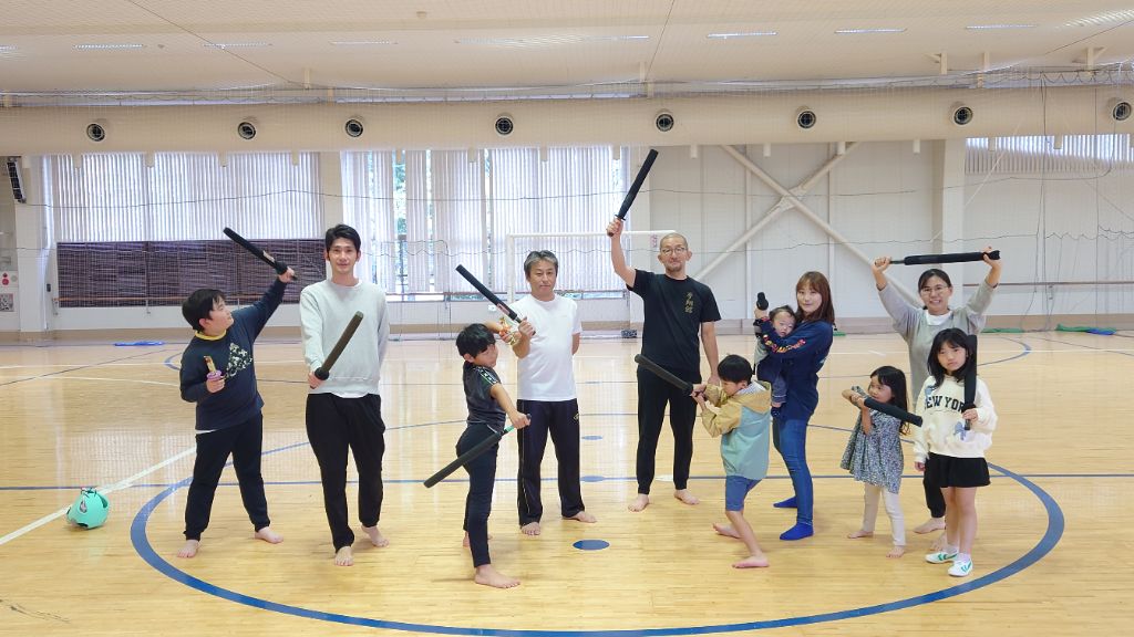 令和7年度スポーツチャンバラ教室受講生集合写真