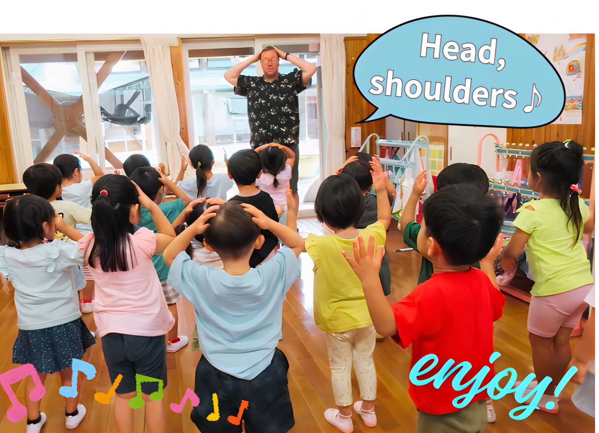 AETと一緒に楽しく英語を学ぶ幼児
