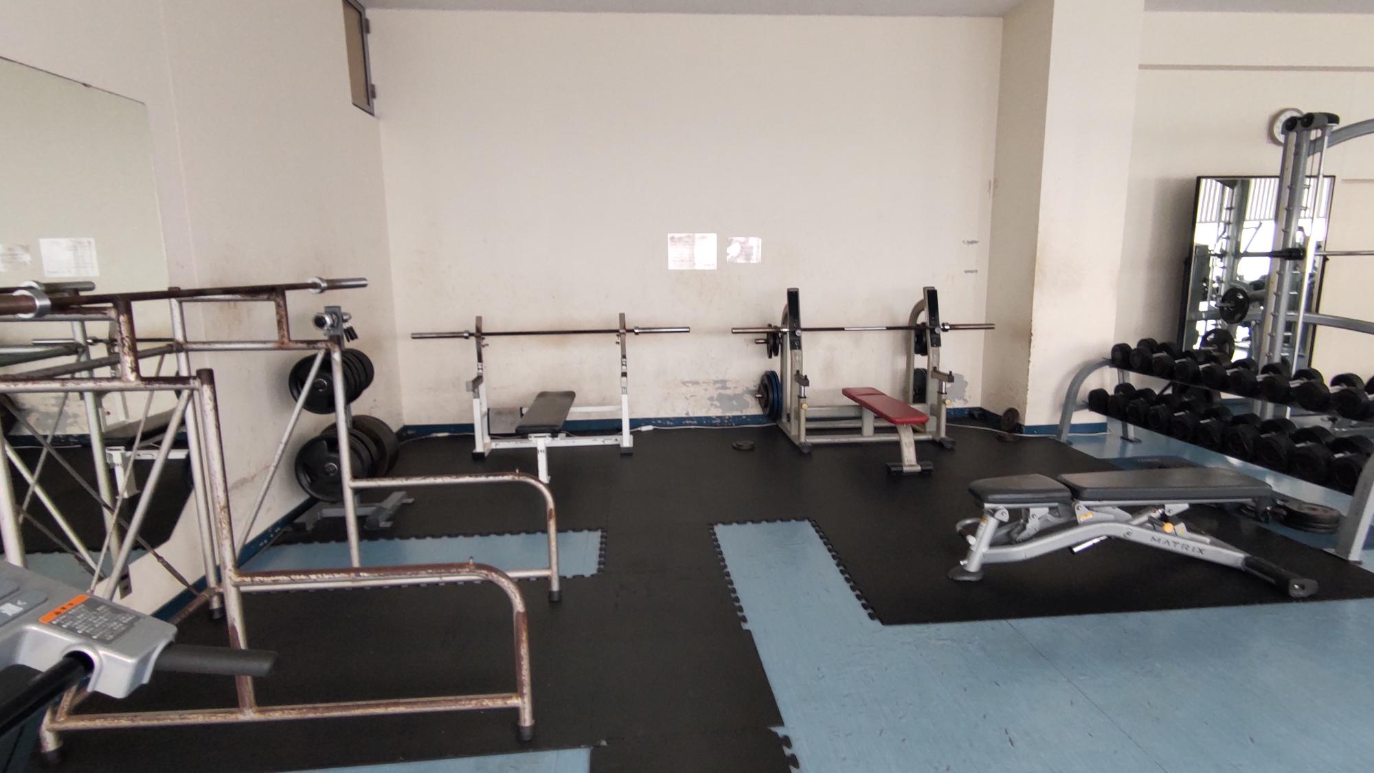 総合体育館トレーニング室04