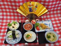 6品の日本料理とセンスの写真