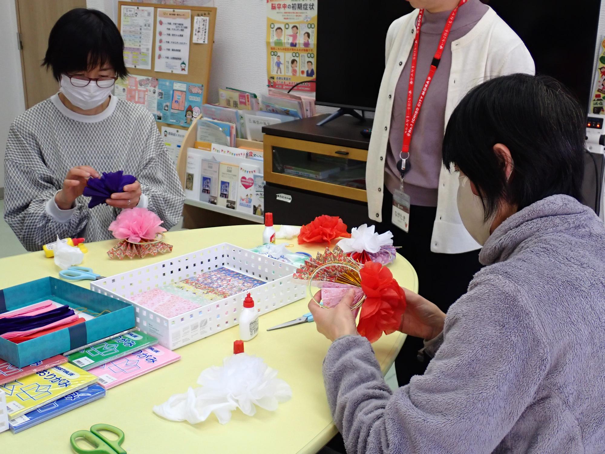R7.1210 まちなか保健室健康講座 様子1