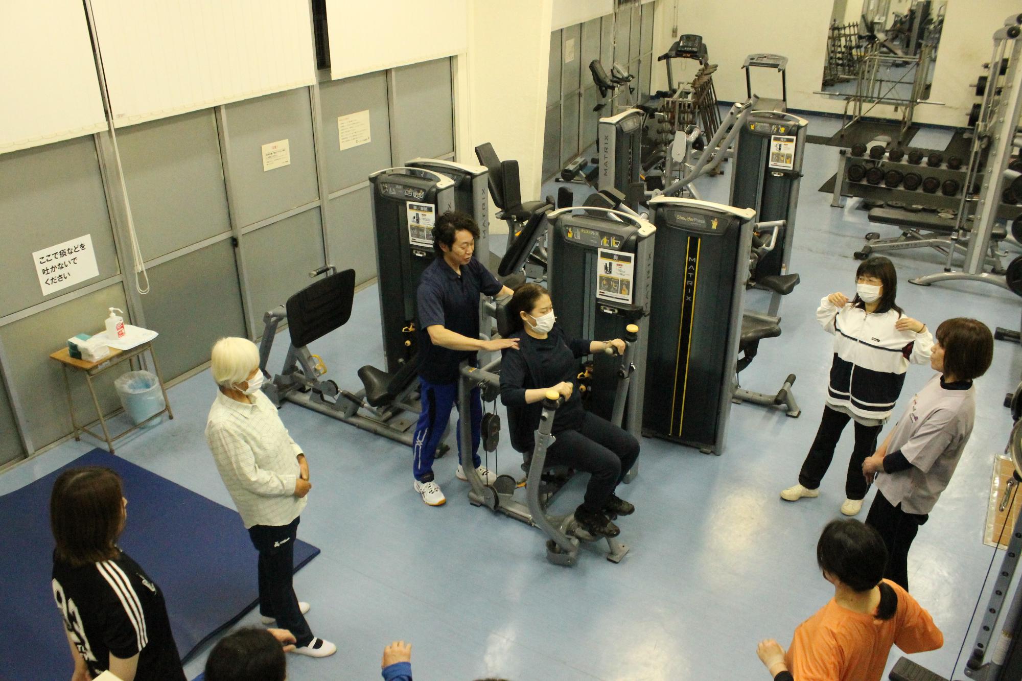 R7筋力トレーニング教室の様子