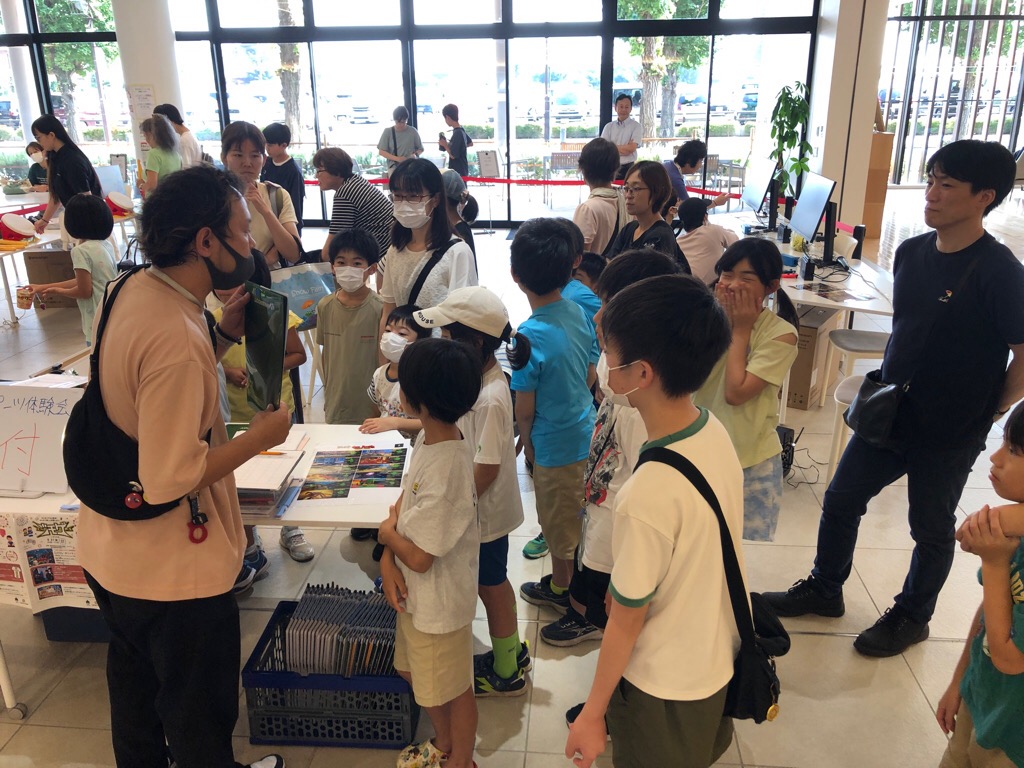 イースポーツ体験会に参加された皆さんの様子