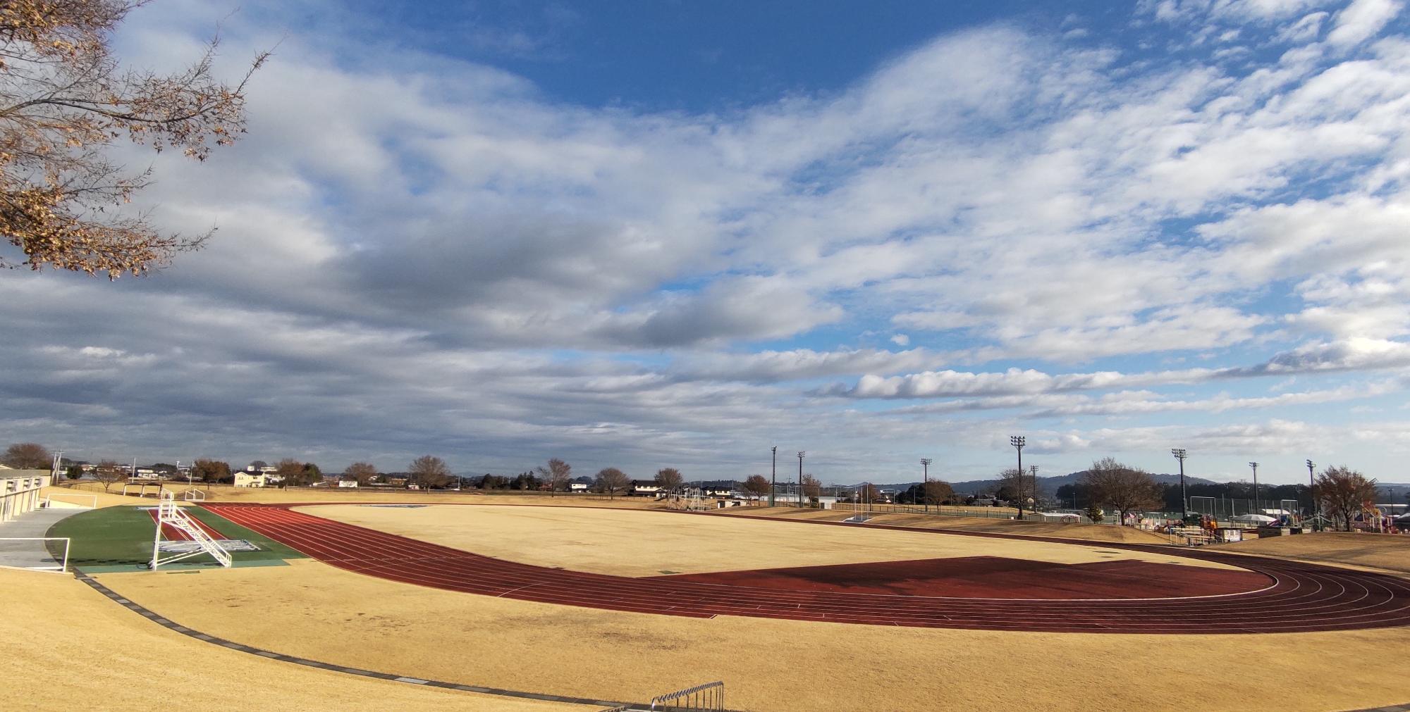 真岡市総合運動公園陸上競技場兼サッカー場2
