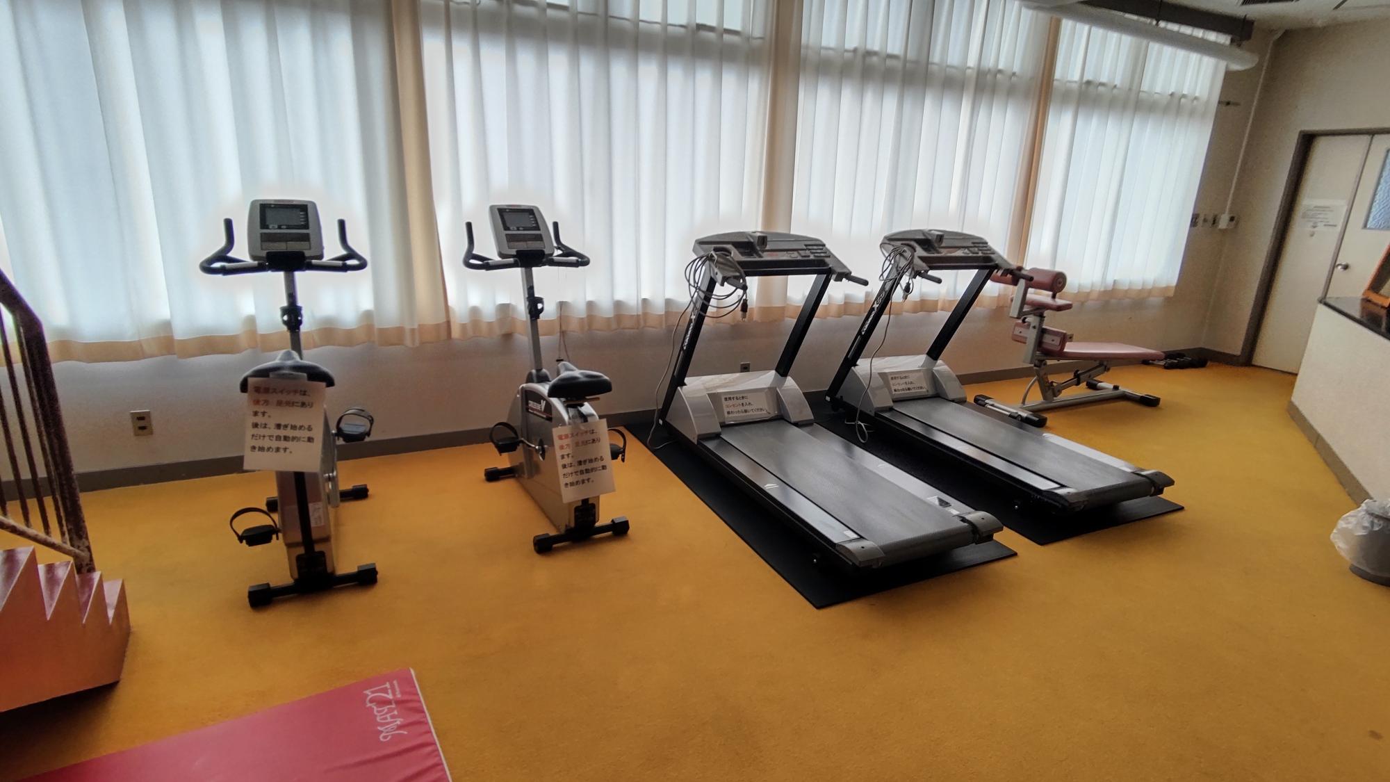 総合体育館トレーニング室12