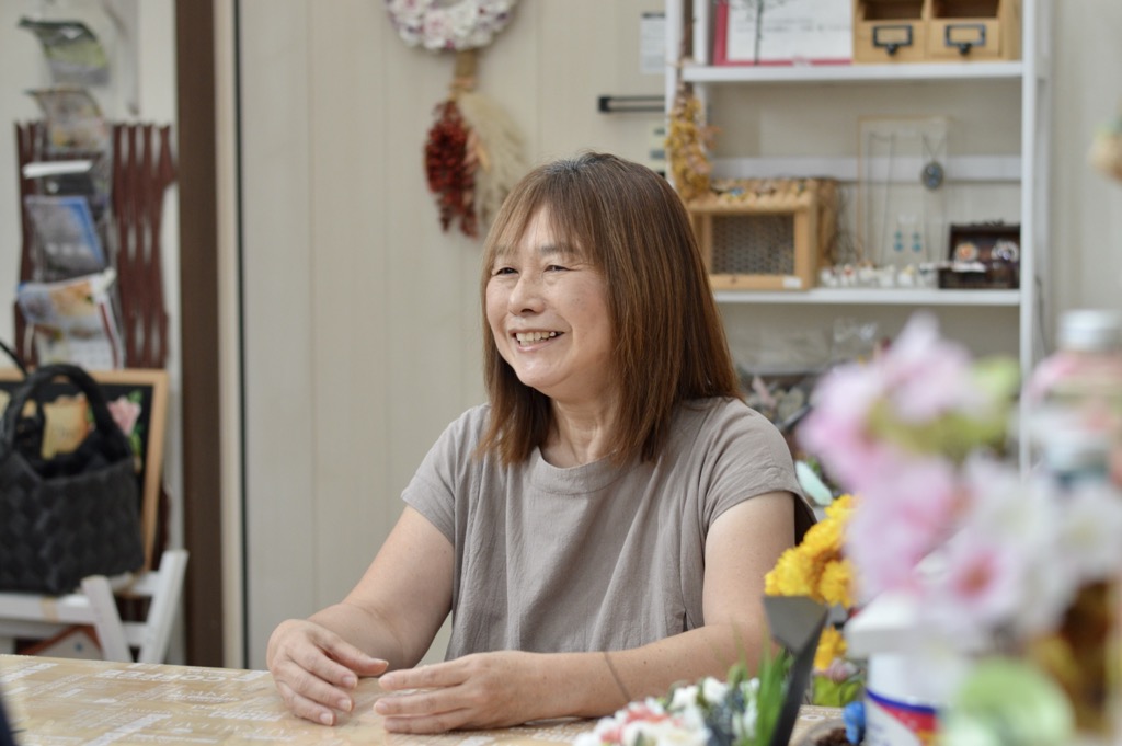 インタビューに答える中畑さん