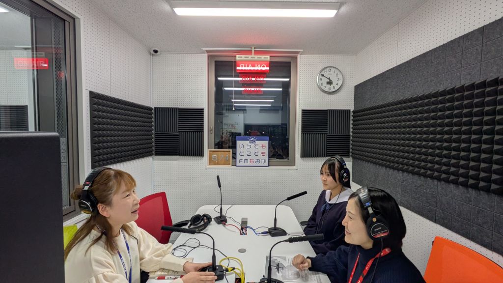 FMもおか出演の様子