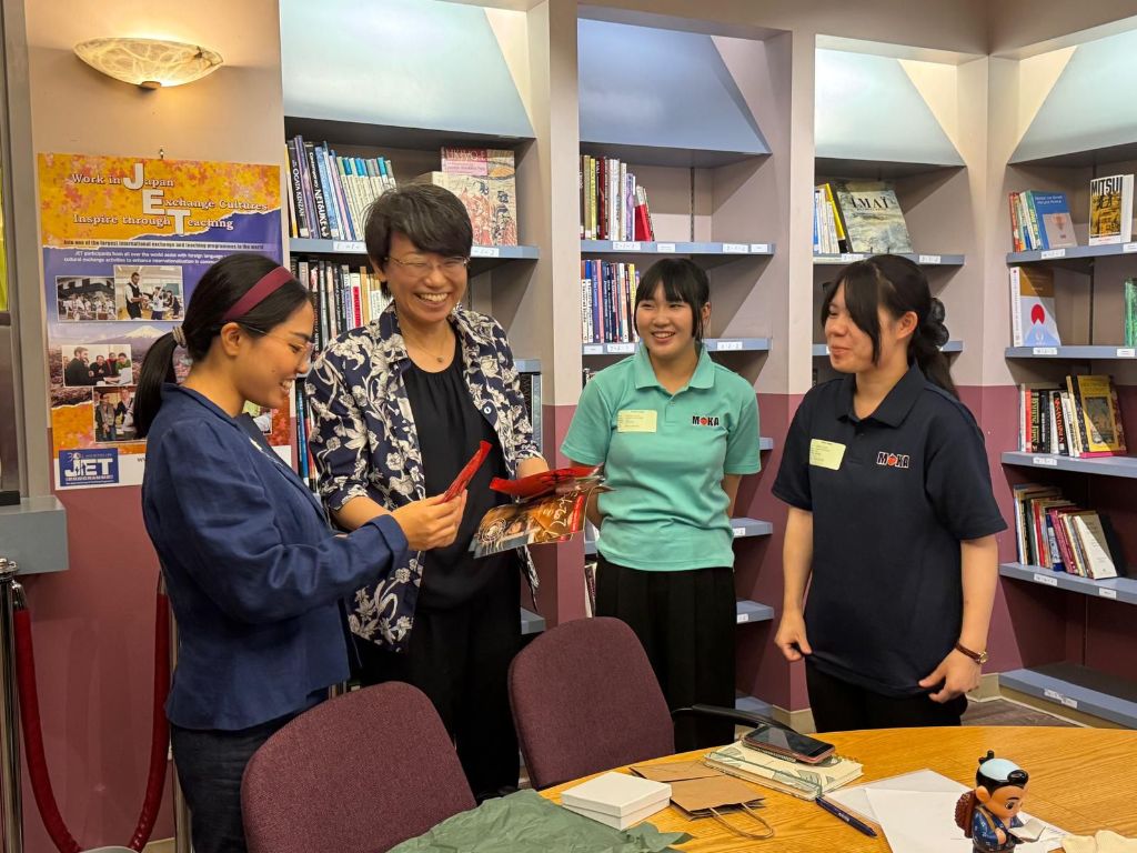 日本領事館内での様子