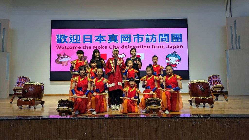 両市による太鼓演奏