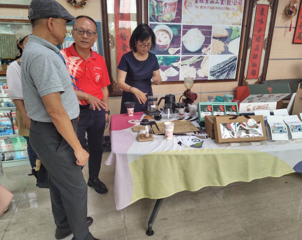斗六市内食品加工工場の視察